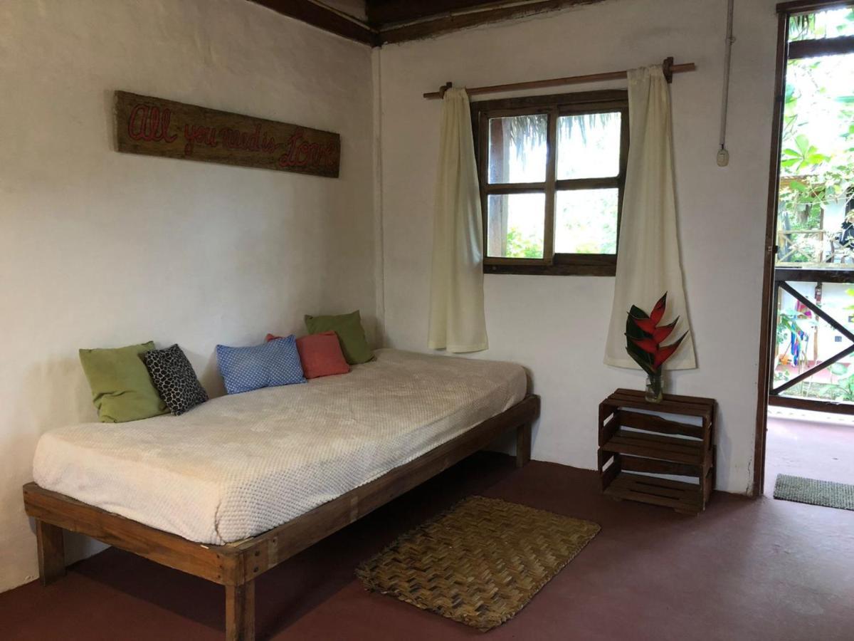 Hostal Los Orishas Ayampe Dış mekan fotoğraf
